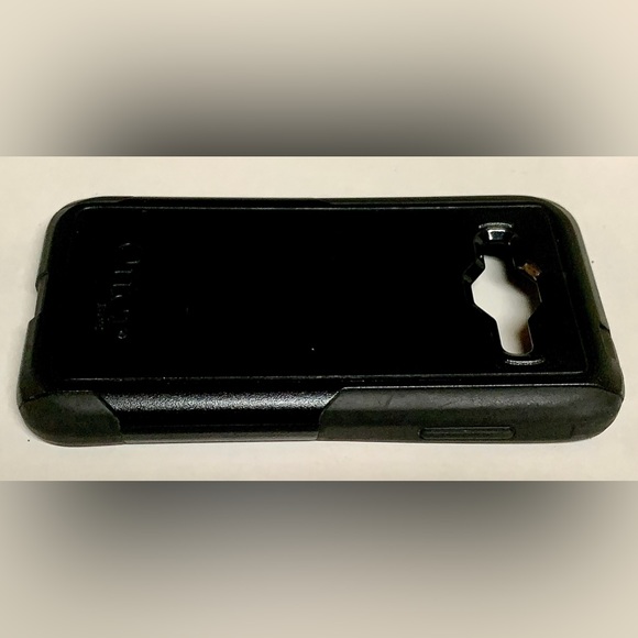 OTTERBOX COMMUTER Compatible with Samsung Galaxy J3/J3V Black Shockproof Case - Picture 8 of 13